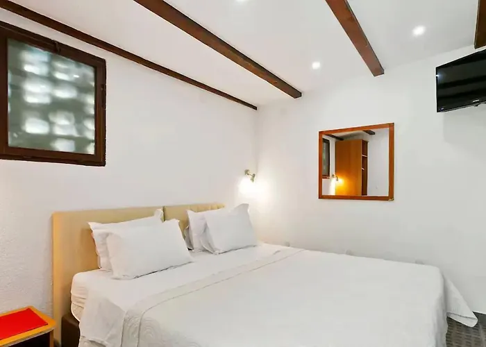 Garden Apartment Hotel
